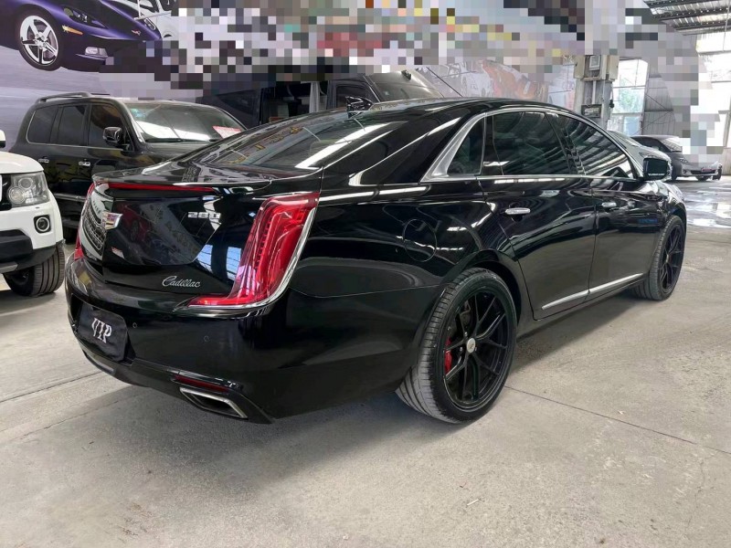 济宁17年凯迪拉克XTS7