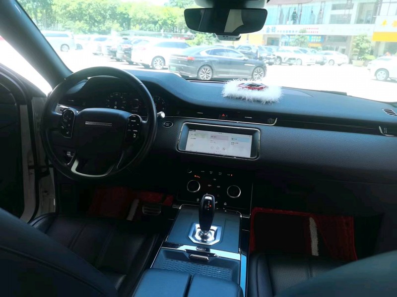 广州20年路虎极光5