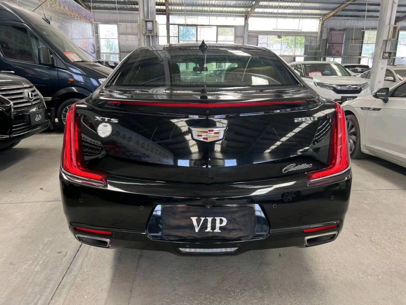 济宁17年凯迪拉克XTS9