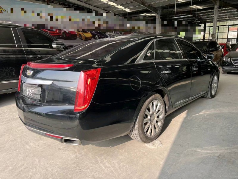 济宁17年凯迪拉克XTS7