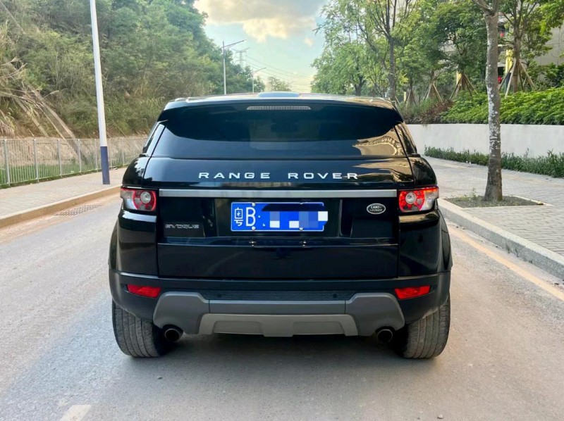 广州15年路虎极光9