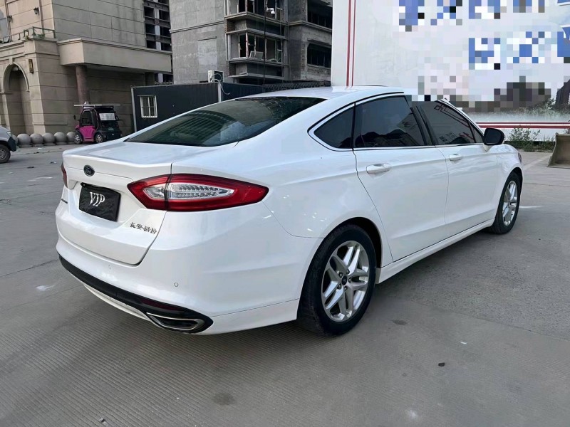 济宁16年福特蒙迪欧7