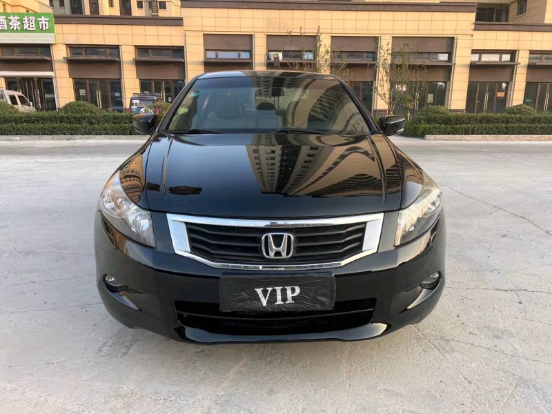 济宁10年本田雅阁1