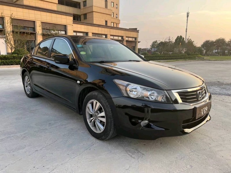 济宁10年本田雅阁2