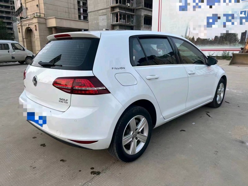 济宁17年大众高尔夫7