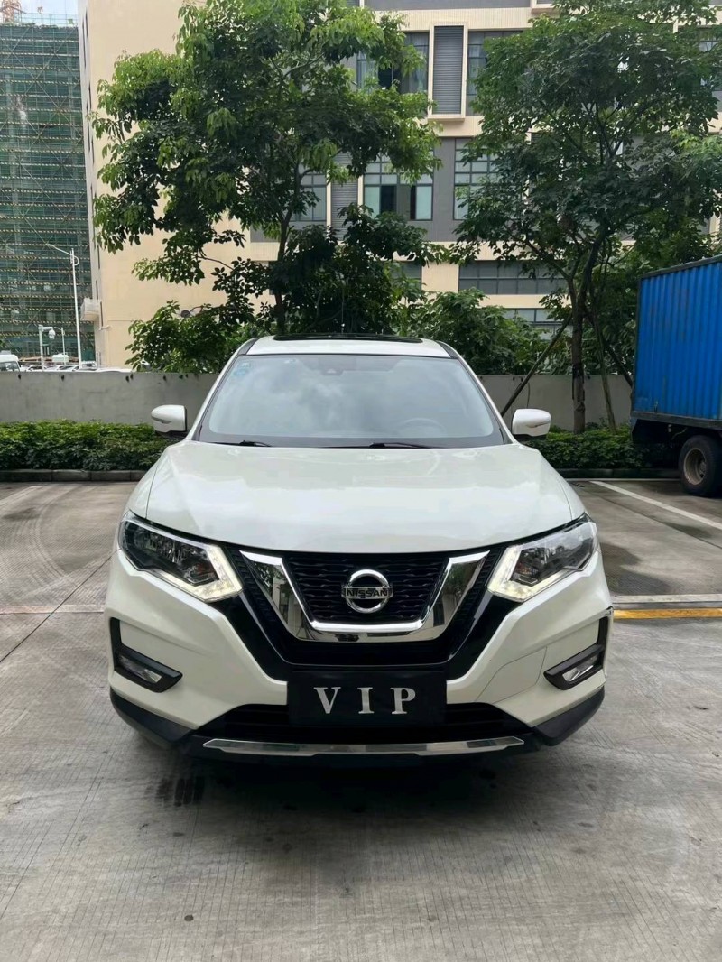 佛山19年日產奇駿2
