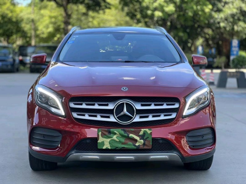 东莞19年奔驰GLA1