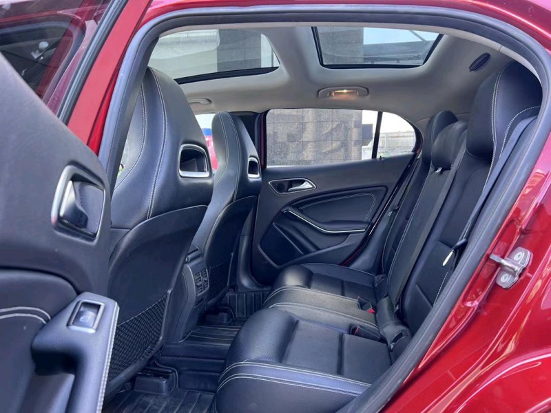 东莞19年奔驰GLA5