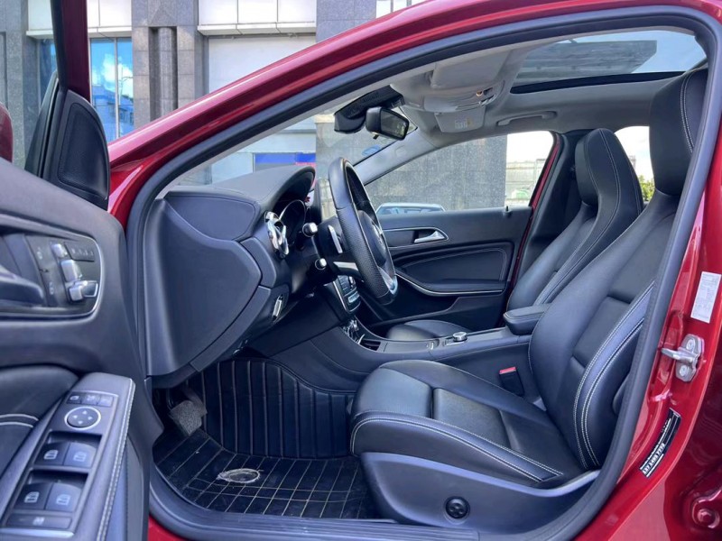 东莞19年奔驰GLA6