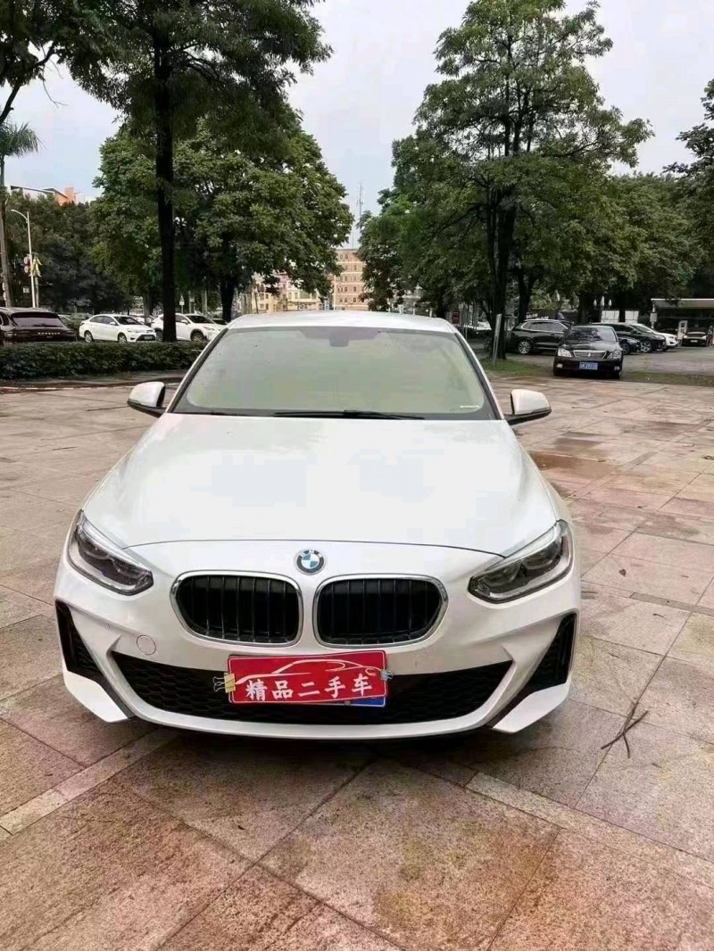 珠海21年宝马1系1