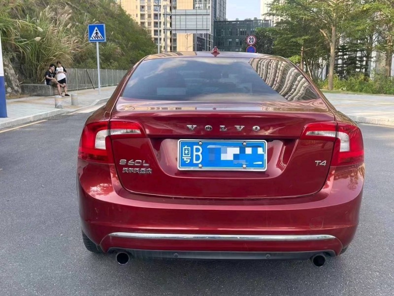 深圳16年沃尔沃S60L9