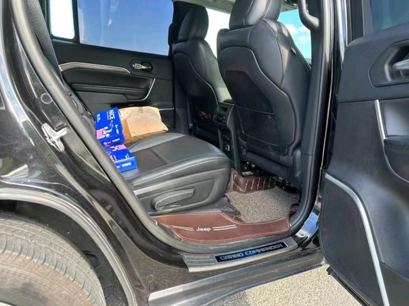 东莞19年Jeep指挥官7