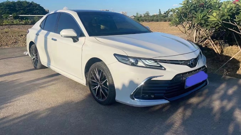 中山21年丰田凯美瑞2