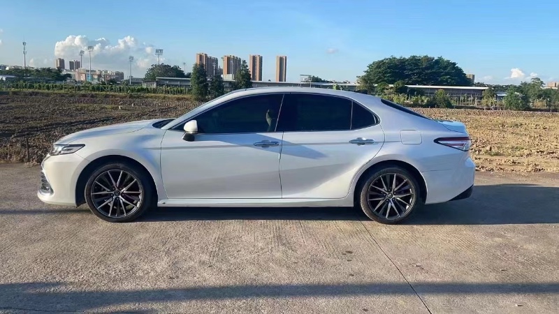 中山21年丰田凯美瑞3