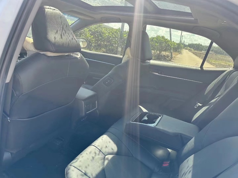 中山21年丰田凯美瑞5