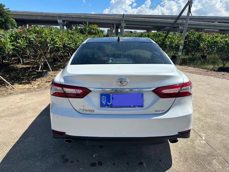 中山21年丰田凯美瑞8