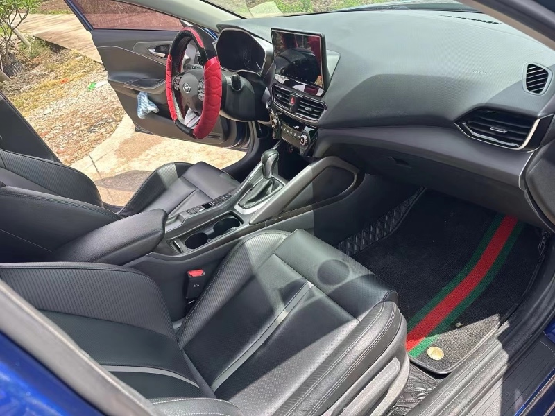 广州18年现代菲斯塔8