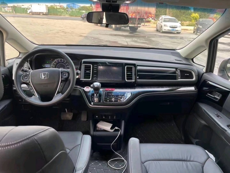 保定21年本田艾力绅5