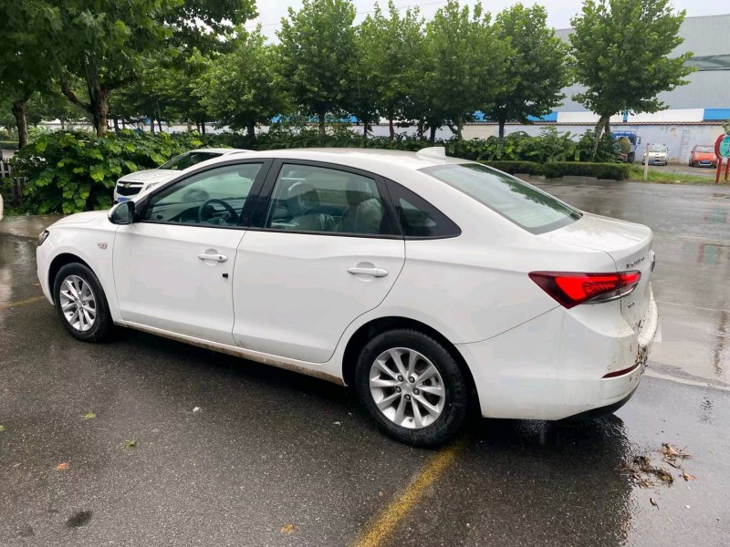 枣庄20年别克英朗9