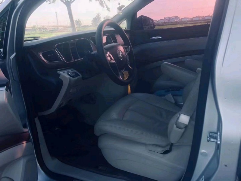 徐州16年别克GL84