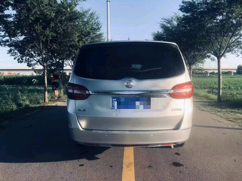 徐州16年别克GL88