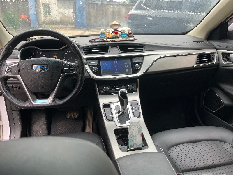 武汉17年吉利帝豪GL5