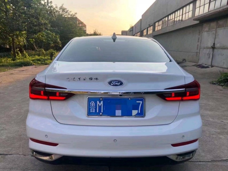枣庄21年福特福睿斯5