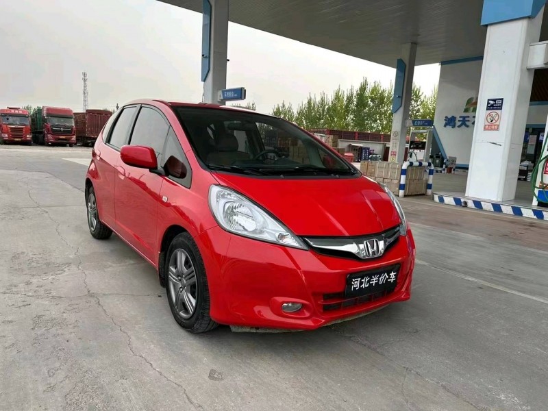 保定14年本田飞度2