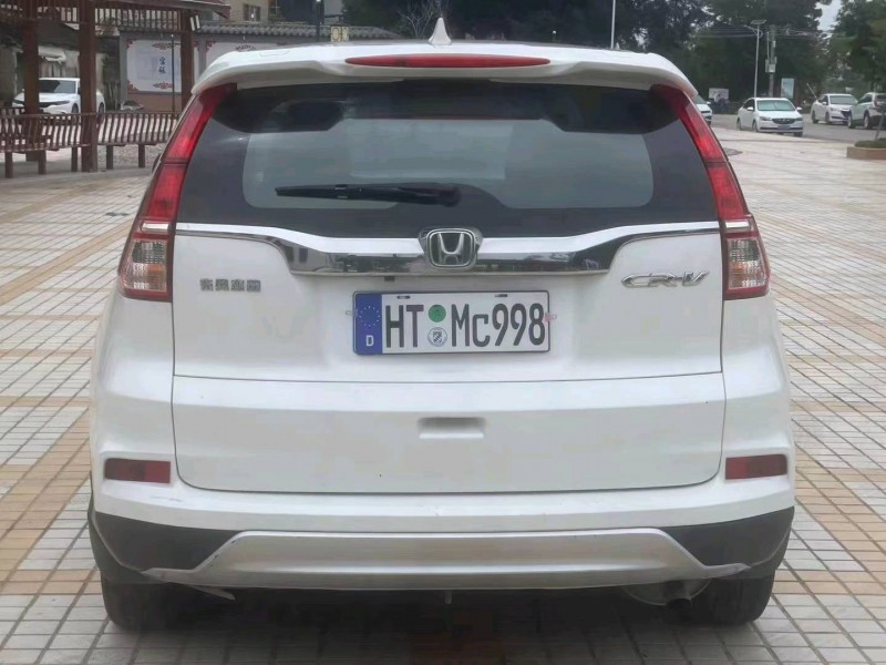 汕头16年本田CRV9