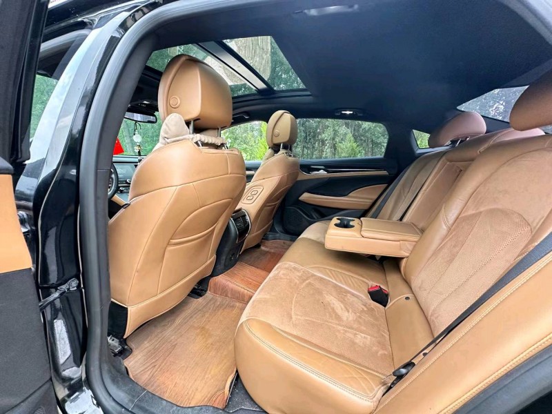 徐州16年别克君越6