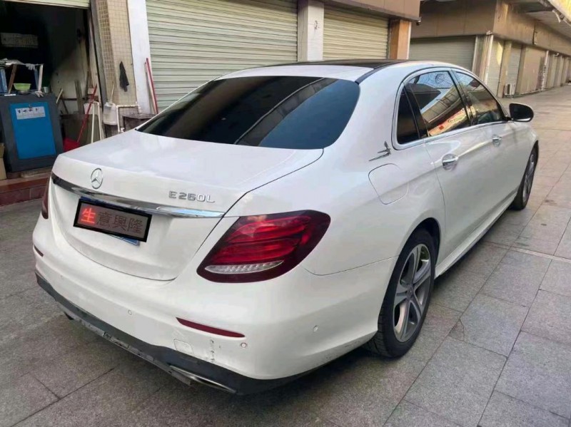 珠海20年奔驰E8
