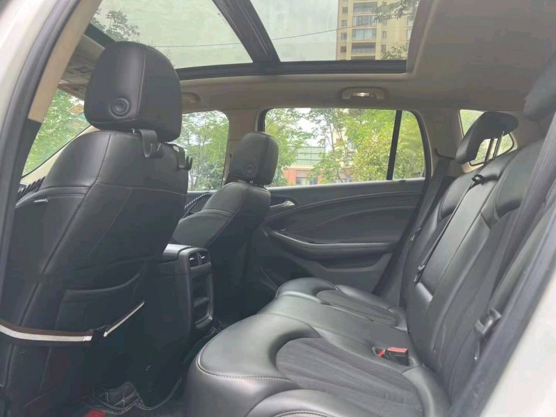 淮南17年别克昂科威2