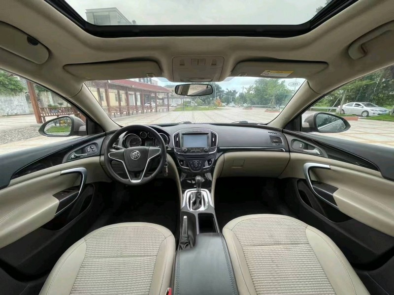 汕头14年别克君威5