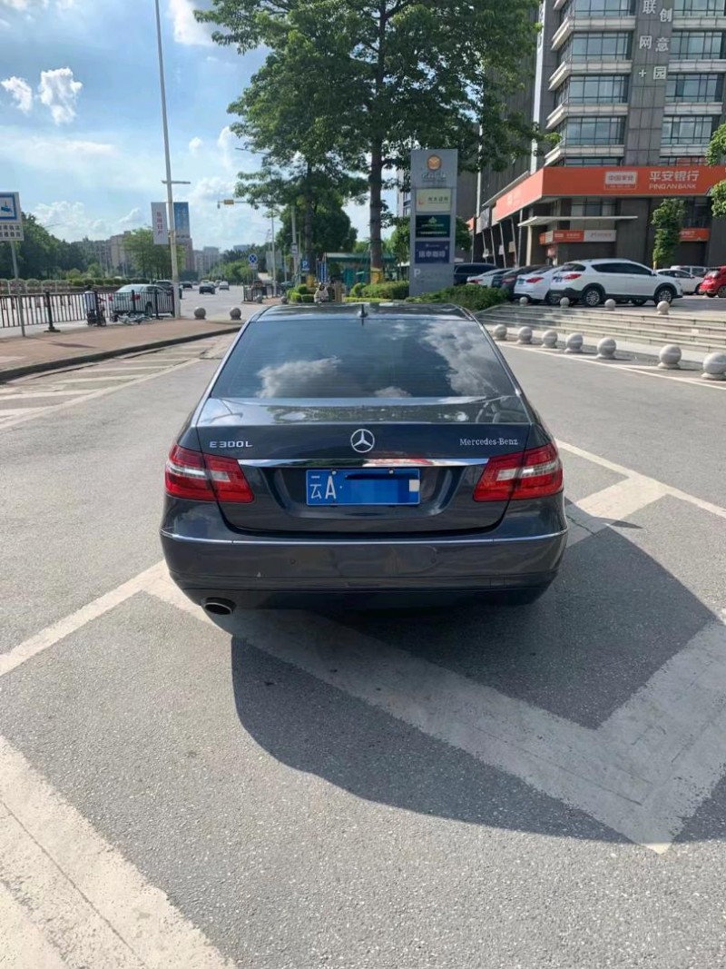 广州10年奔驰E9