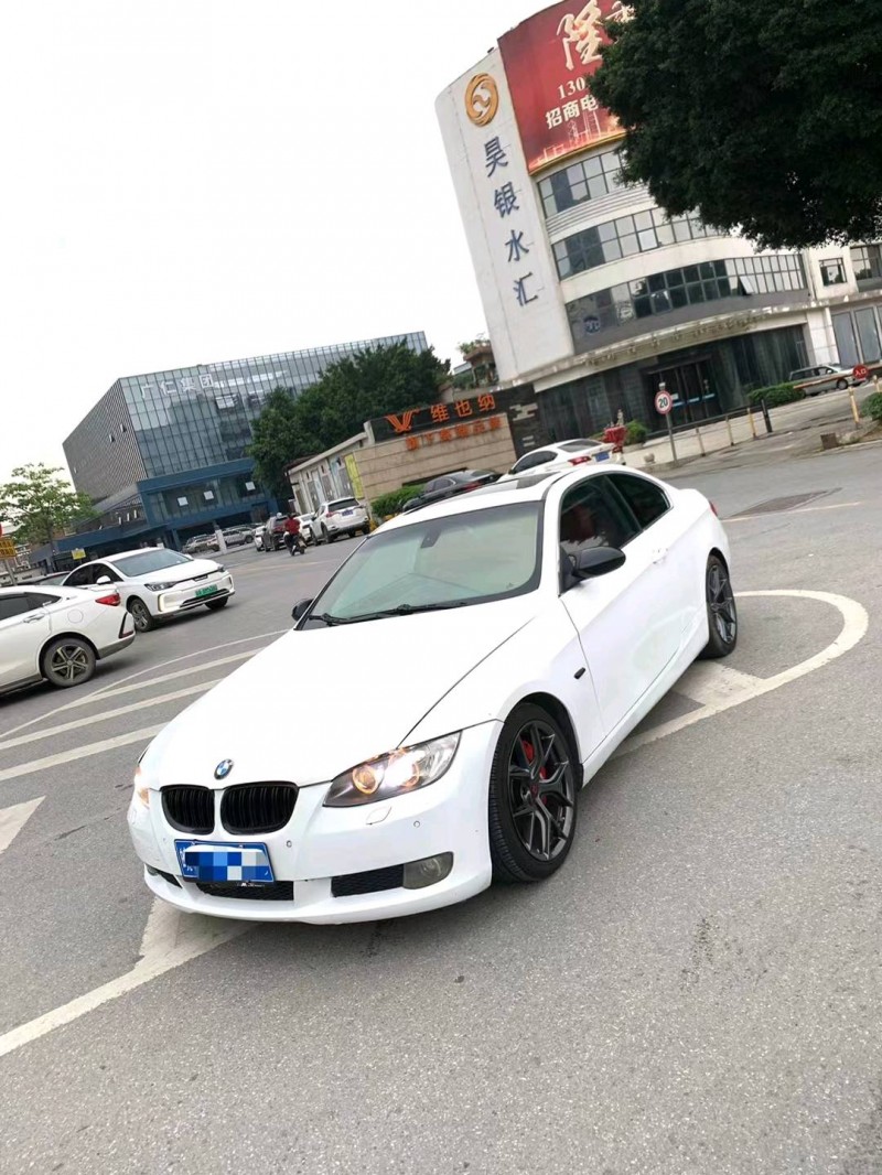 广州08年宝马3系3