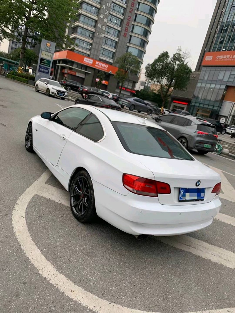 广州08年宝马3系7