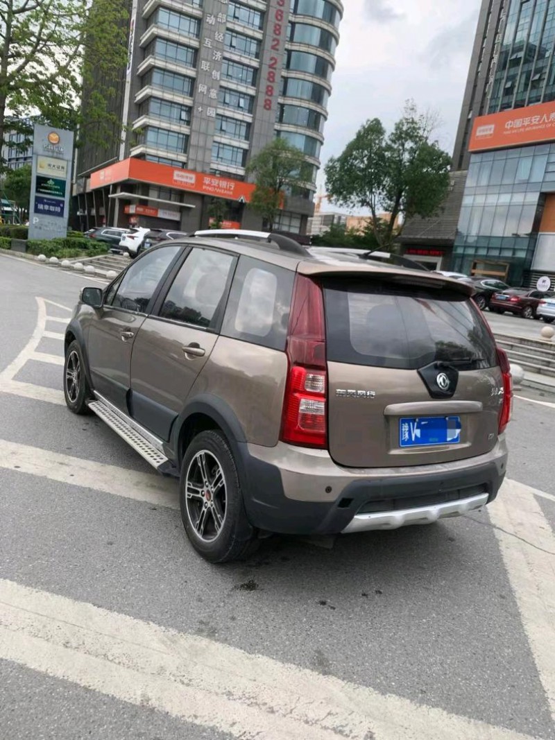 广州14年东风景逸7