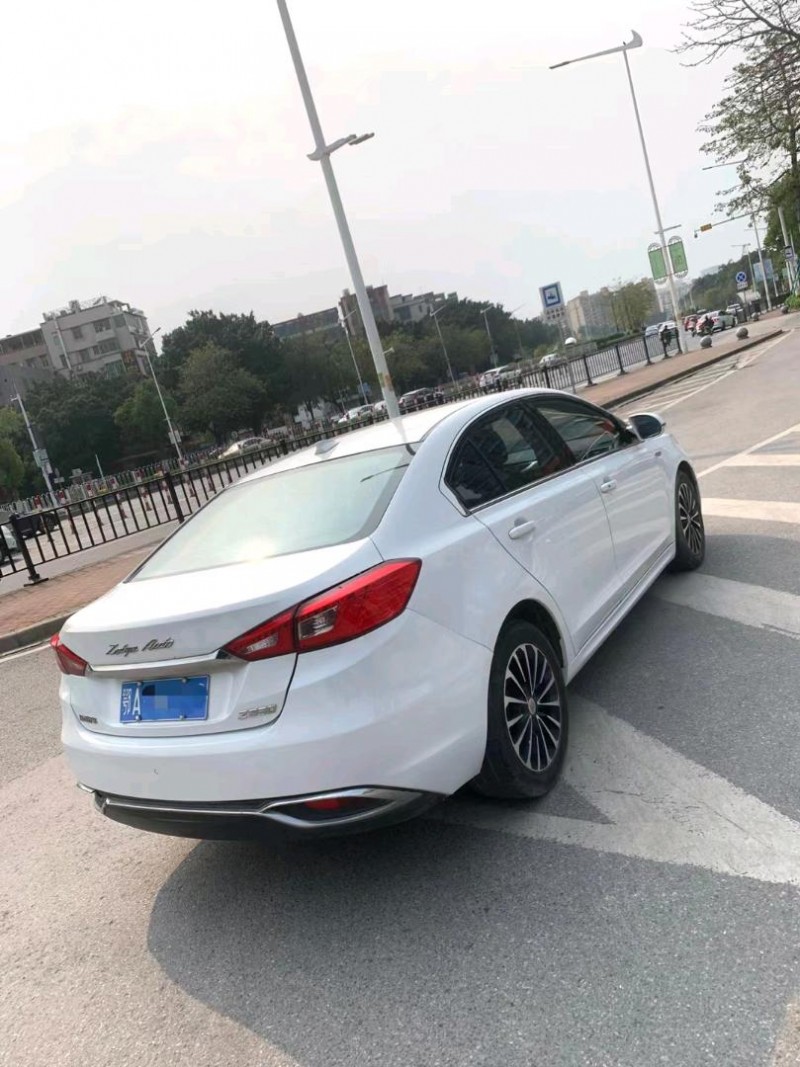 广州18年众泰Z5608