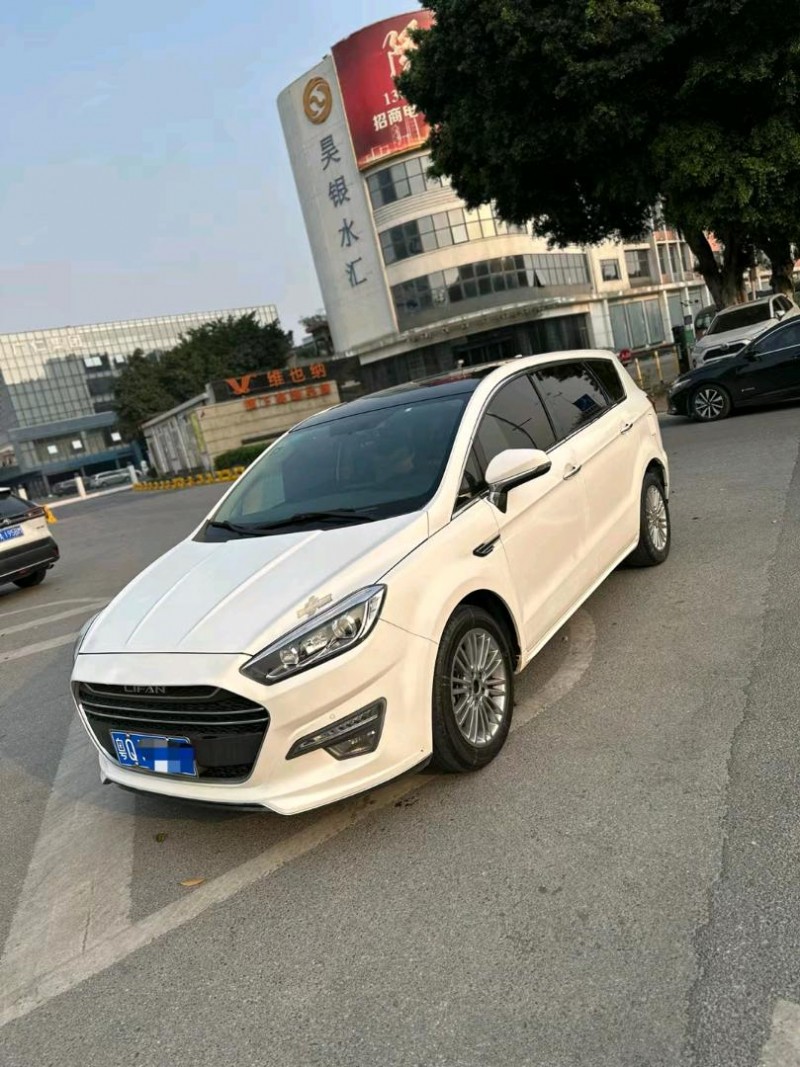 广州17年力帆汽车轩朗3