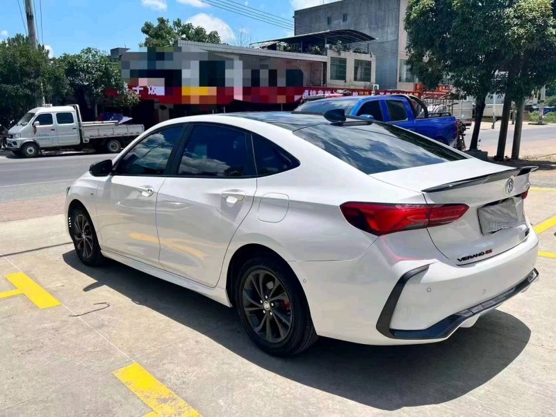 邵阳22年别克威朗6