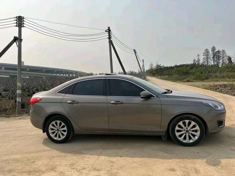 珠海17年福特福睿斯5