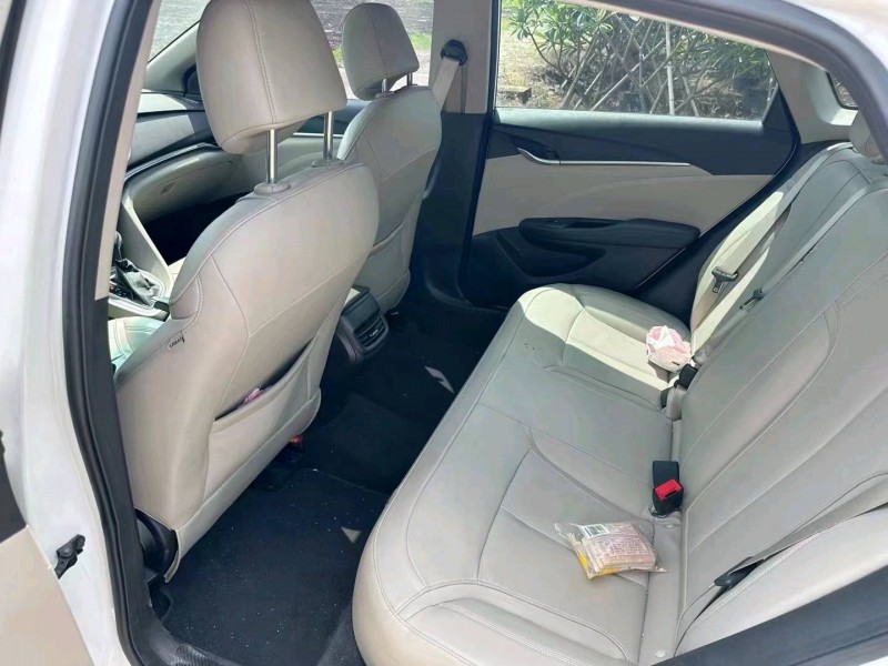 深圳18年别克英朗7