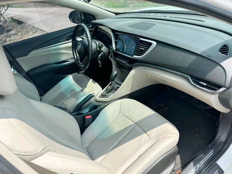 深圳18年别克英朗9