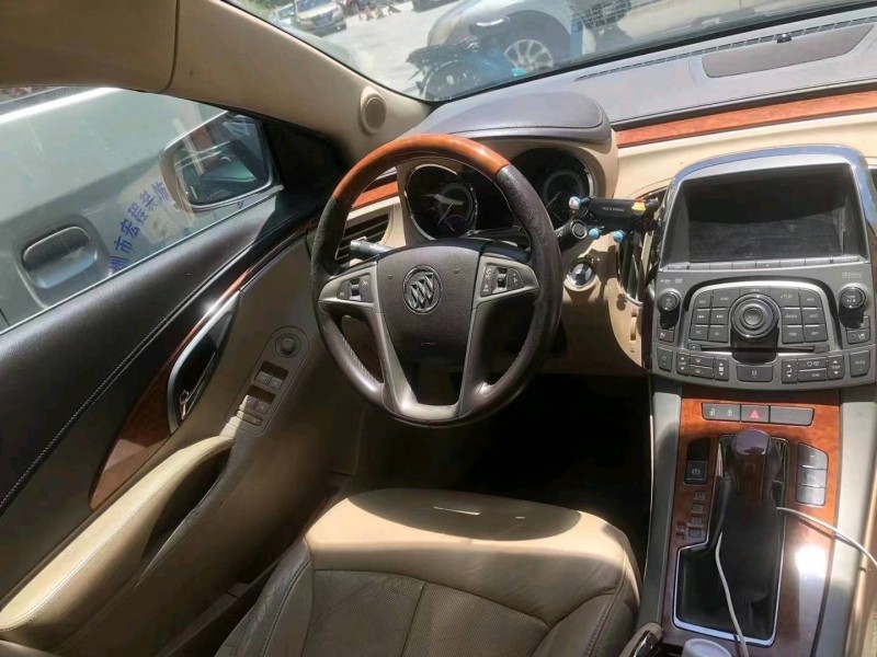 深圳12年别克君越2