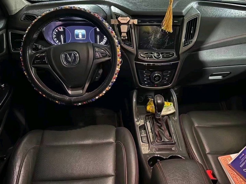 重慶18年長安汽車CS754