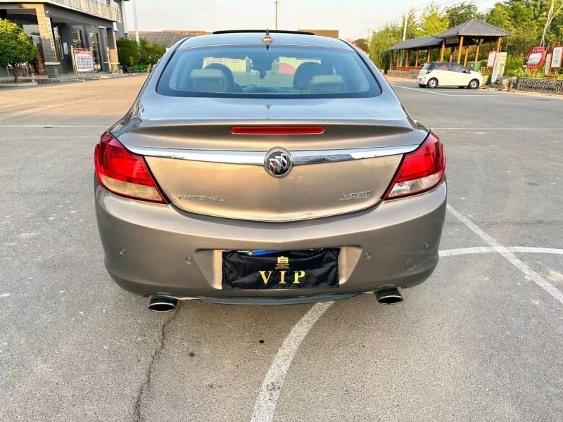 徐州13年别克君威9