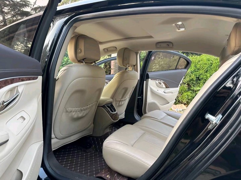 徐州15年别克君越7