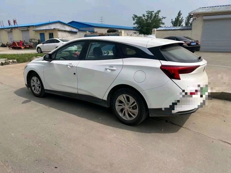 枣庄23年别克微蓝6