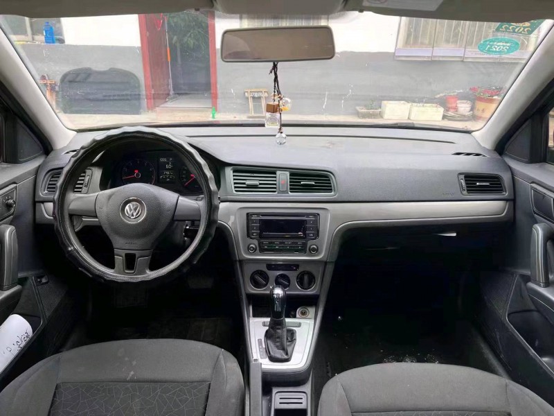 济宁18年大众朗逸5