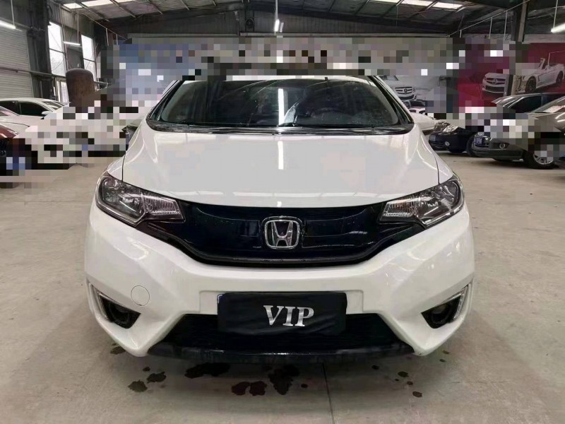 济宁15年本田飞度1